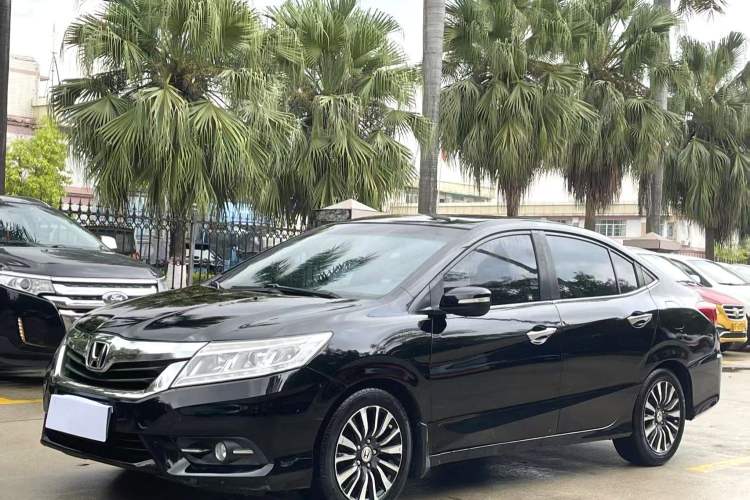 Used Honda Crider 2015 1.8L automatic comfort version