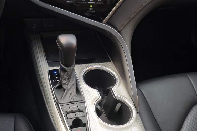 Used Toyota Camry 2019 Revised Version Dual-Engine 2.5 HG Luxury Edition