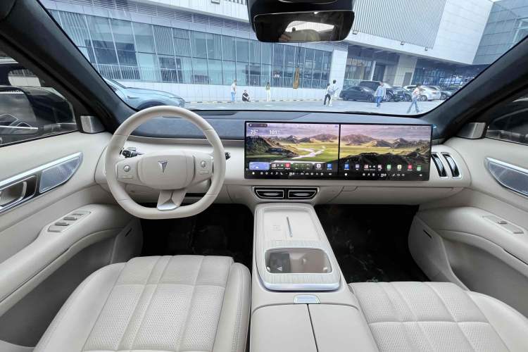 Used Deepal S09 2025 Four-Wheel Drive Ultra+ Custom Edition
