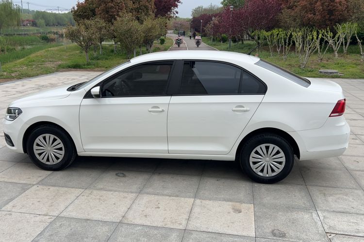 Used Volkswagen Santana 2021 1.5L Automatic Fashion Edition Exterior 1