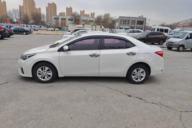 Used Toyota Corolla 2017 1.2T CVT GL Exterior 2