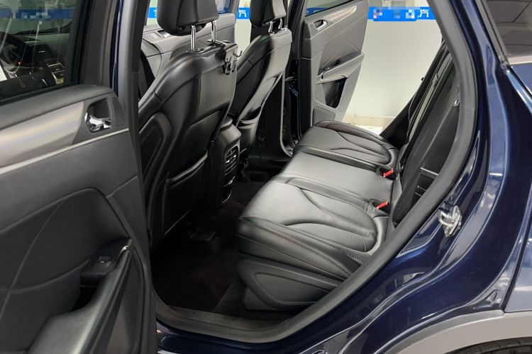 Used Lincoln MKC 2017 2.0T Two-Wheel Drive Deluxe Edition
