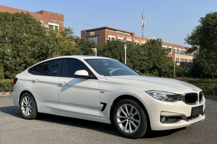 Used BMW 3 Series GT 2016 320i Fashion Model