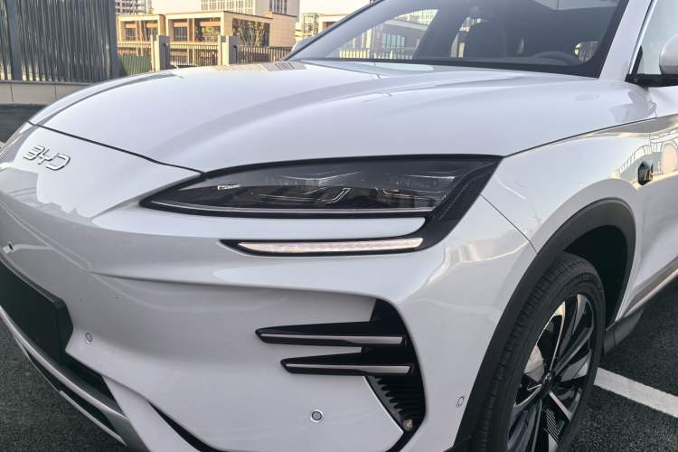 Used BYD Song PLUS New Energy 2025 EV Intelligent Driving Version 520km Premium Model Left Front Headlight