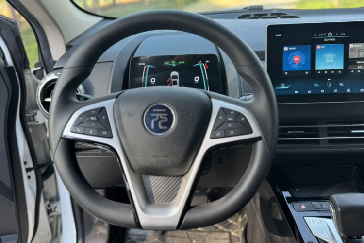 Used BYD Yuan New Energy 2019 EV535 Smart Connect Trendsetting Model
