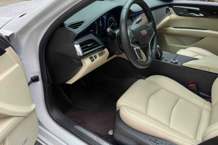 Used Cadillac CT6 2019 28T Fashion Edition Left Front Seat