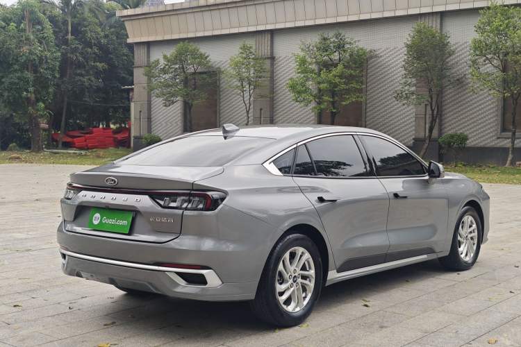 Used Ford Mondeo 2023 EcoBoost 180 Comfort Model Exterior 3