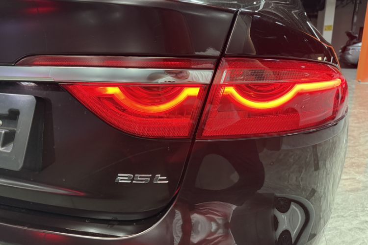 Used Jaguar XFL 2018 XFL 2.0T 250 PS Premium Edition