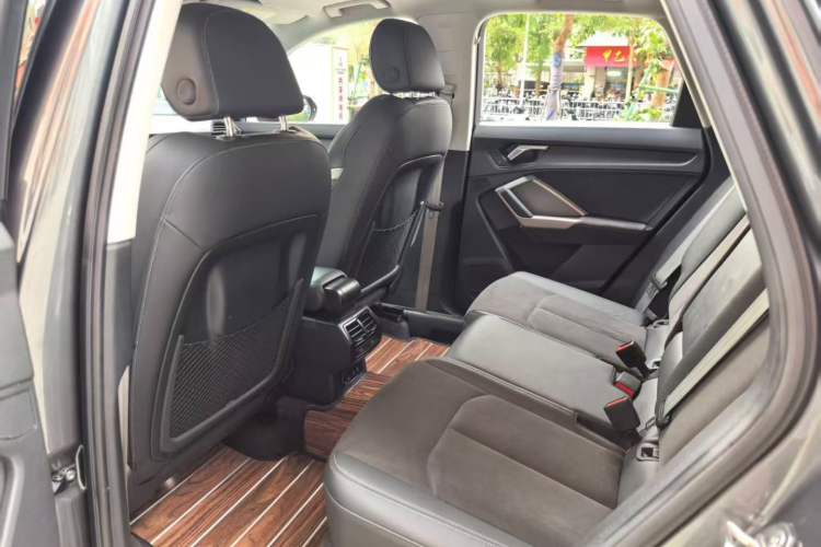 Used Audi Q3 2022 35 TFSI Fashion Dynamic Model Interior 3