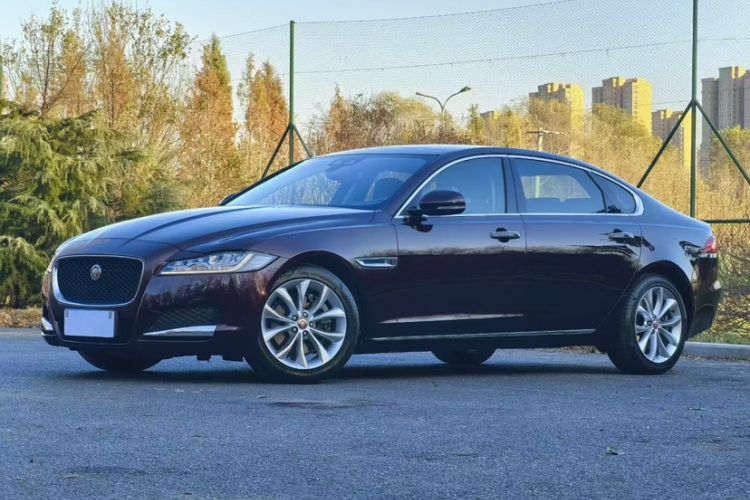 Used Jaguar XFL 2019 XFL 2.0T 250 PS Two-Wheel-Drive Luxury Edition