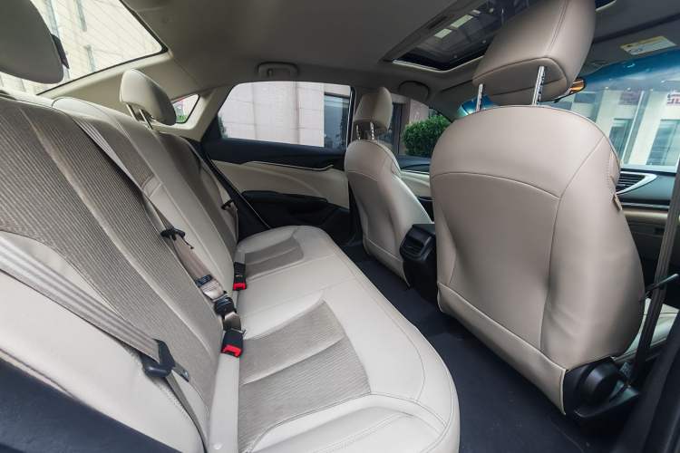 Used Buick GT 2016 15N Automatic Elite Edition Interior 3