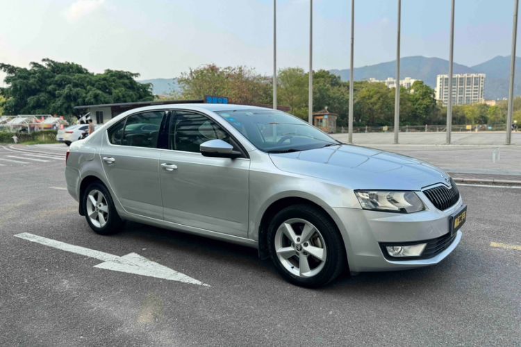 Used Skoda Octavia 2015 1.6L Automatic Yijie Edition
