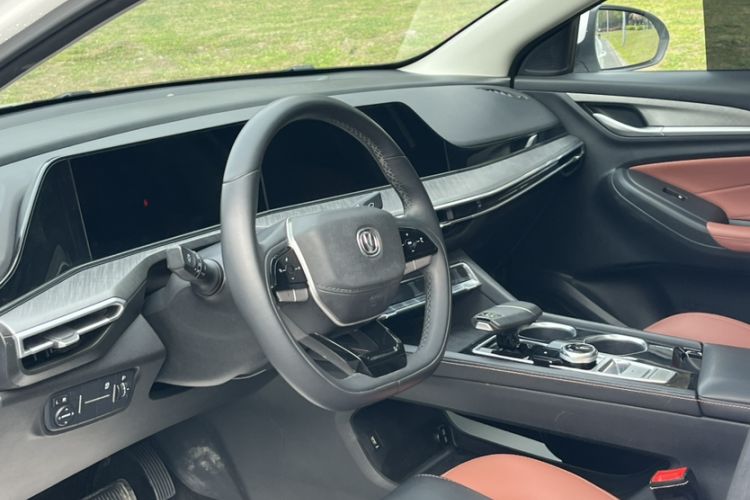 Used CHANGAN Eado 2022 PLUS Blue Whale NE 1.4T GDI DCT Prestige Edition
