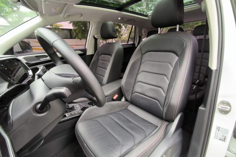 Used Volkswagen Tayron 2020 330TSI Two-Wheel Drive Luxury Smart Connectivity Version