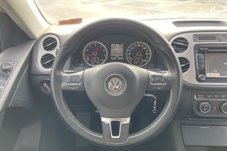 Used Volkswagen Tiguan L 2013 1.8TSI Automatic Two-Wheel Drive Luxury Model