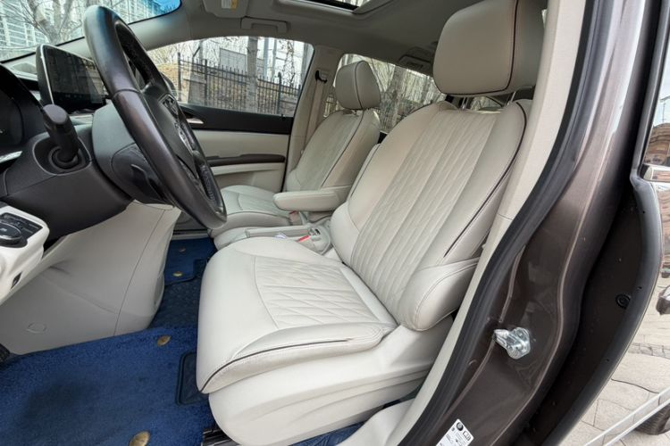 Used Buick GL8 2021 Land Cruiser Executive 652T Premium Model Left Front Seat