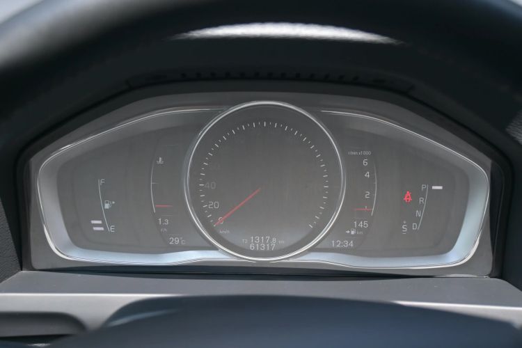 Used Volvo S60 2017 S60L T5 Intelligent Drive Edition Odometer Close Up