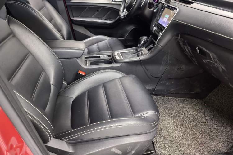Used MG 6 2017 20T Automatic Luxury Smart Connect Version China V Standard Interior 9