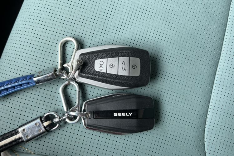 Used Geely Auto Emgrand L HiP 2022 1.5TD-DHT Pro 100KM Super Swift Interior 1