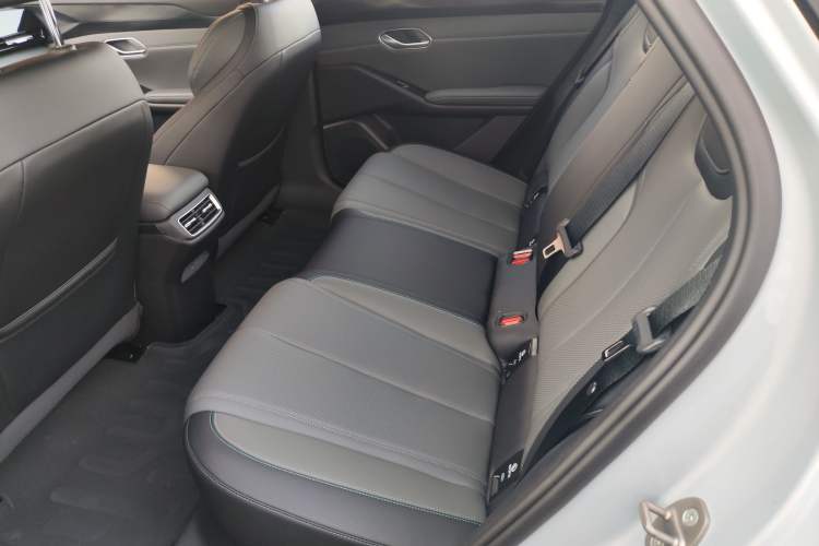 Used BYD Qin L 2025 EV 470KM Leading Edition Interior 7