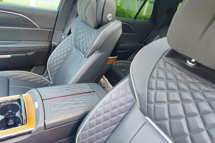 Used Hongqi E-HS9 2022 660 km Range Flagship Edition Four Seats