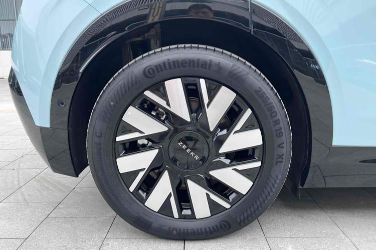 Used Zeekr MIX 2025 Long-Range Intelligent Driving Edition
