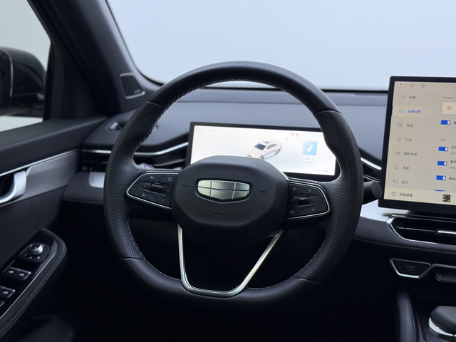 Geely Auto Preface 2025 Dongfang Yao 2.0TD Lanxing Edition — снимка 12