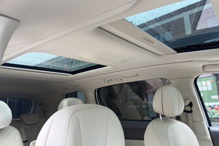 Used VOYAH Dream 2024 PHEV Extended-Range Premium Edition