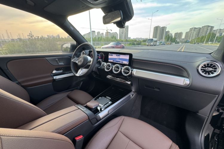 Used Mercedes-Benz GLB 2024 GLB 220 Dynamic Edition Interior 14