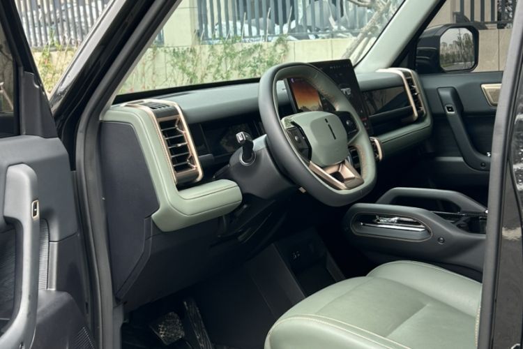 Used iCAR 03 2024 472km Four-Wheel Drive Long-Range Intelligent Advanced Version
