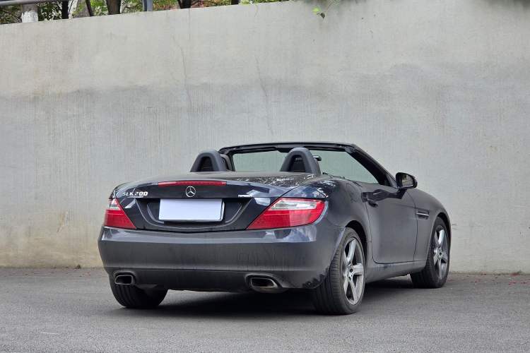Used Mercedes-Benz SLK-Class 2011 SLK 200 Fashion Model