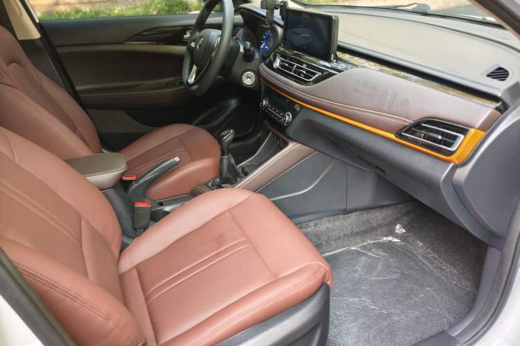 Used CHANGAN Eado DT 2019 1.6L Manual Comfort Model China VI Standard