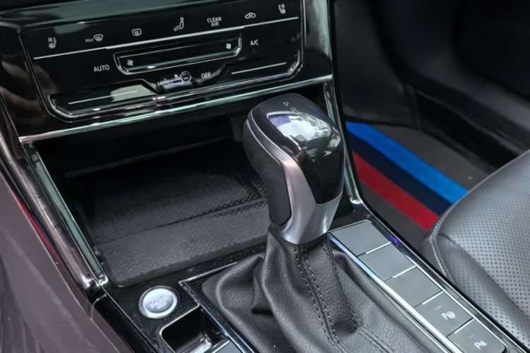 Used Volkswagen Passat 2022 330TSI Starry Luxury Edition – Exclusive Special Edition