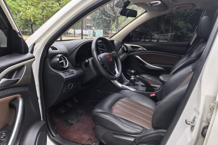 Used BYD Song 2017 Gaishi Upgrade Edition 1.5TI Manual Elite Model