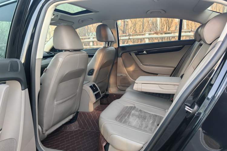 Used Volkswagen Magotan 2015 1.8TSI Luxury Model
