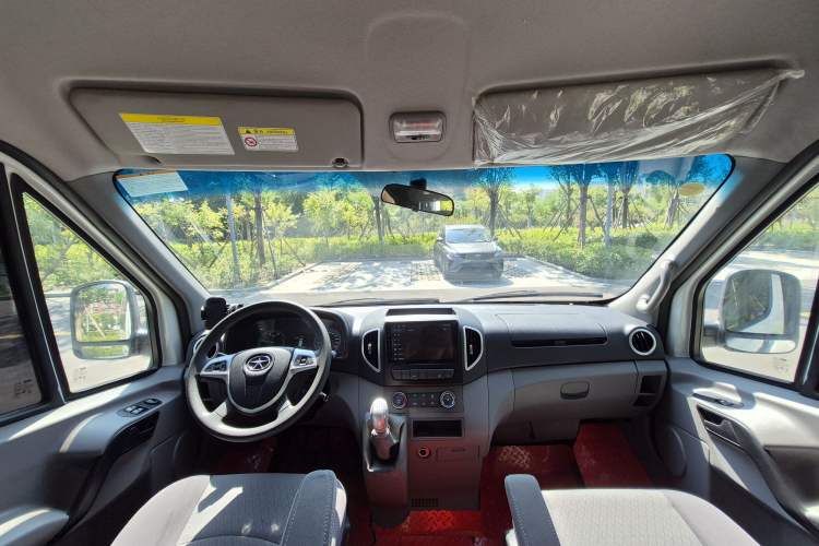 Used JAC Sunray 2022 2.0T Fuel-Efficient King PLUS Express Version Mid-axle 5-6 Seats HFC4DB3-2E4
