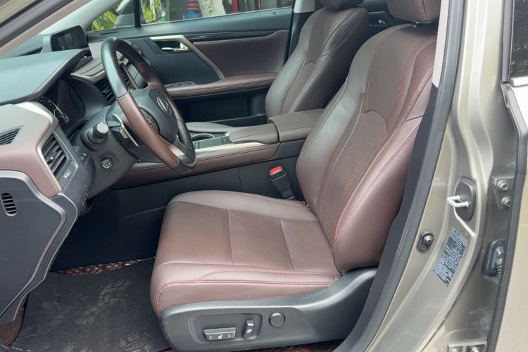 Used Lexus RX 2020 Revised Version 300 Two-Wheel Drive Comfort Edition