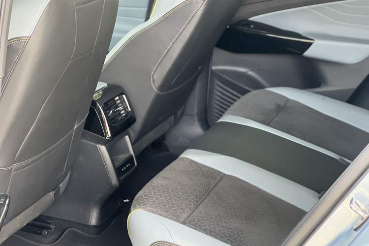 Used Volkswagen ID.4 X 2021 Pro Smart Long-Range Edition