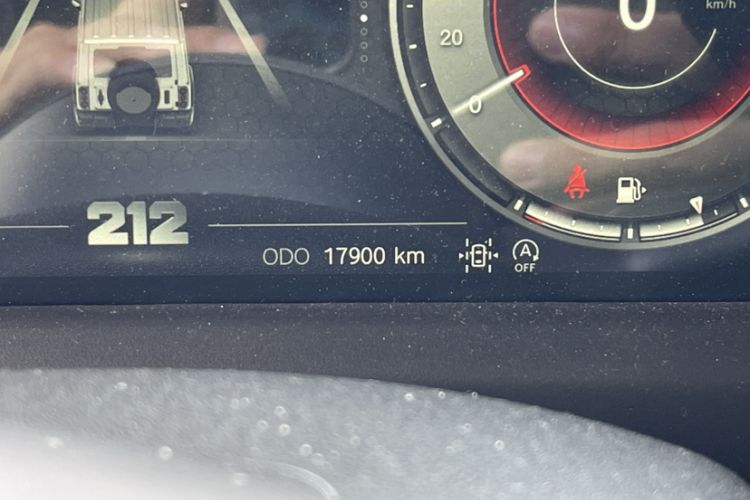 Used 212 T01 2024 2.0T Explorer
