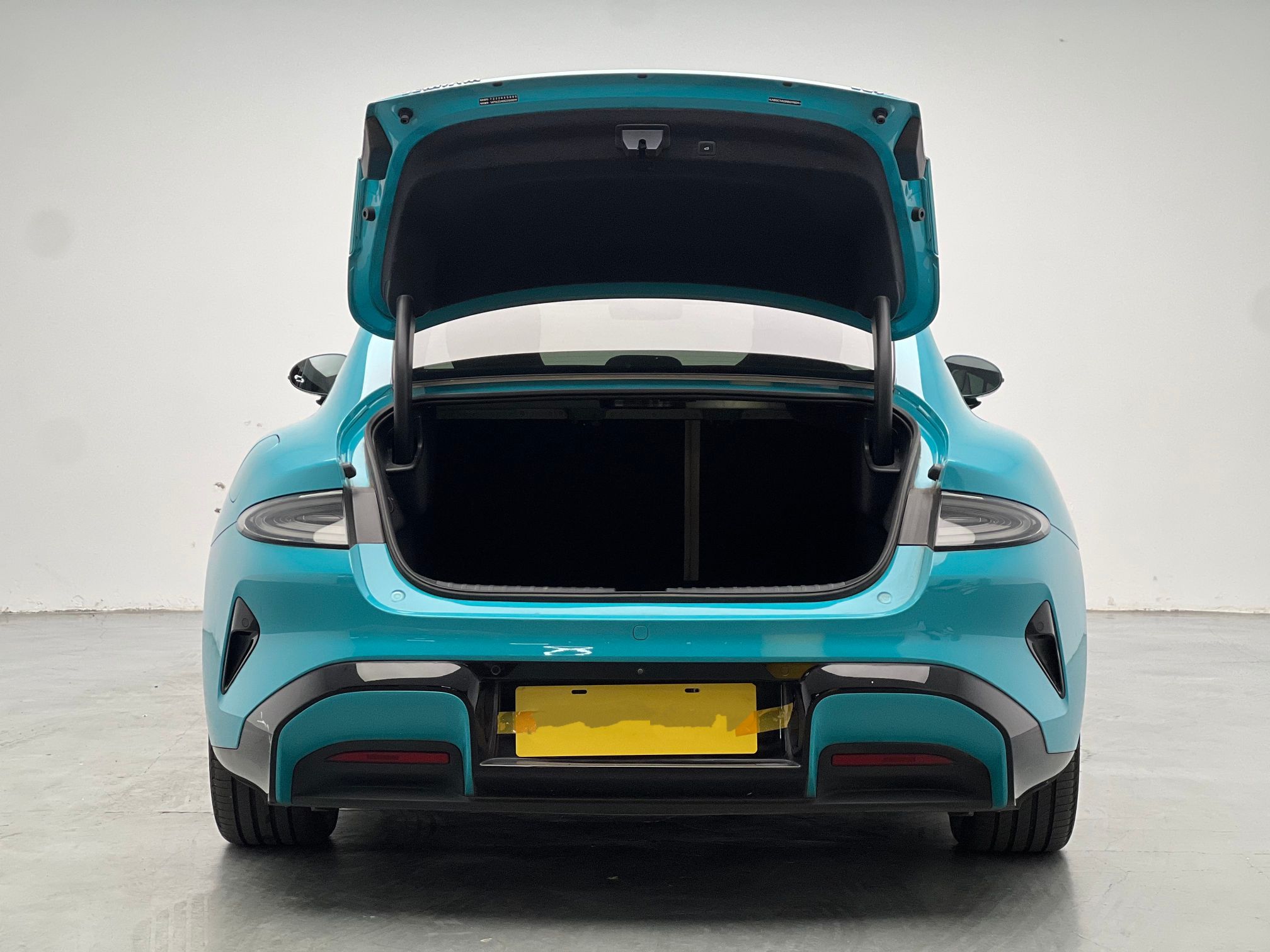 Xiaomi Auto SU7 2024 Rear-Drive Ultra-Long Range Advanced Pro-Level Intelligent Driving Version — снимка 18