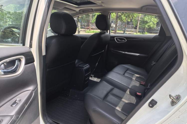 Used Nissan Sylphy 2018 1.6XV CVT Deluxe Edition Interior 5