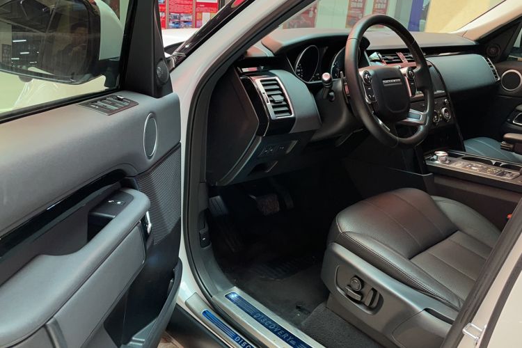 Used Land Rover Discovery 2018 3.0 SC V6 SE
