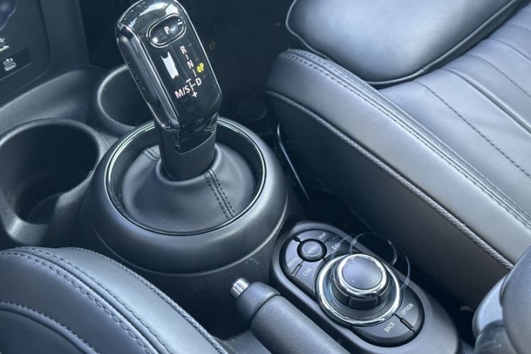 Used MINI 2023 2.0T COOPER S Artist