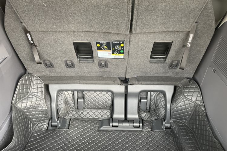 Used Toyota SIENNA 2024 2.5L Hybrid Comfort Edition Trunk