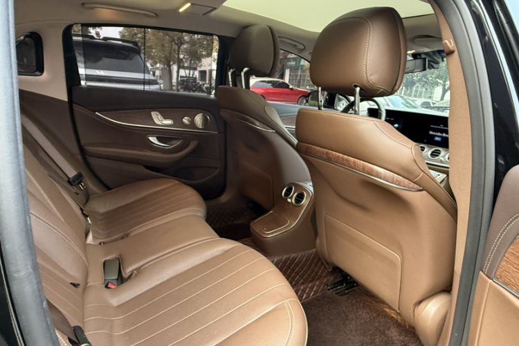 Used Mercedes-Benz E-Class 2023 E 300 L Luxury Model
