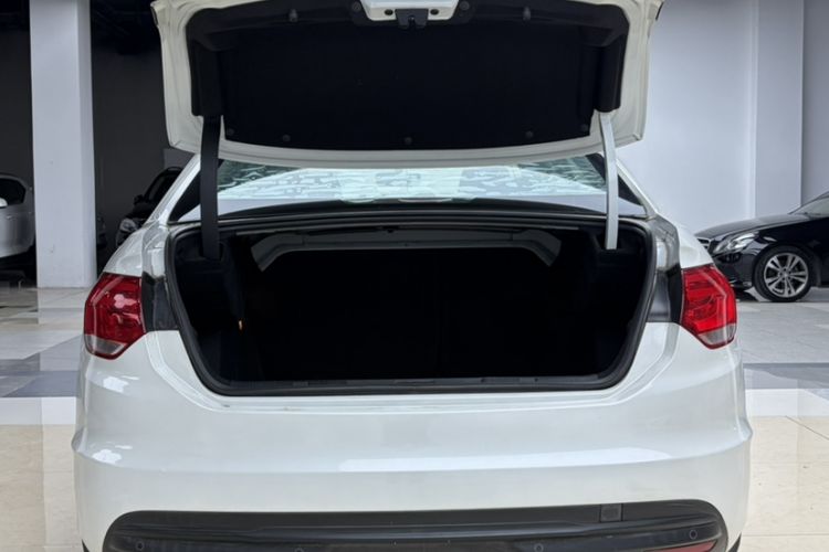 Used Citroen C4L 2014 1.8L Intelligent Drive Automatic Enjoyment Model
