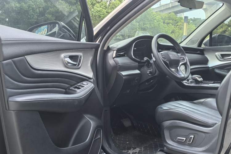 Used Roewe RX5 MAX 2021 Supreme Series 400TGI Automatic Luxury Cabin Edition