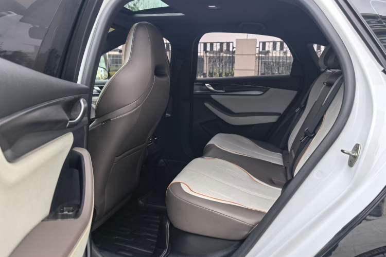 Used BYD Qin PLUS 2023 Champion Edition DM-i 120KM Beyond Model Interior 3