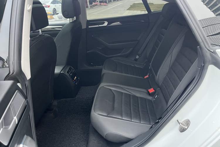 Used Volkswagen FAW-Volkswagen CC 2021 380TSI Striking Edition
