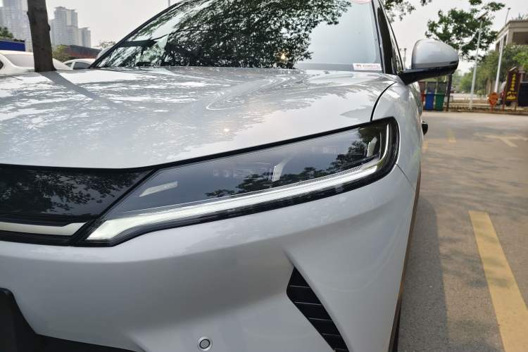 Used BYD Yuan UP 2025 Intelligent Driving Version 401 KM Dynamic Edition Left Front Headlight